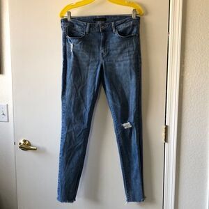 Uniqlo Mid Rise Skinny Jeans Size 29 Gently Used  Blue